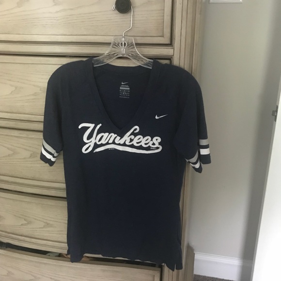 Nike Yankees shirt - Picture 1 of 2